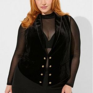 Torrid NWT Stretch Velvet Button Front Vest 3x 22W/24W Black